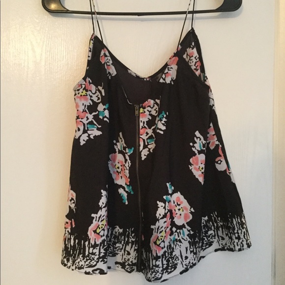 Tank top - Picture 1 of 1